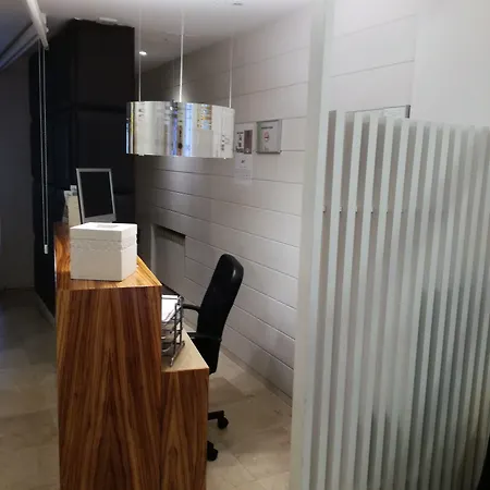 奎塔米拉普埃布拉酒店 Burgo